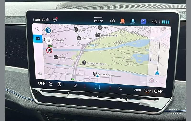 Used VW Passat R-line 272 HP (200 kW) 2025 Black Estate