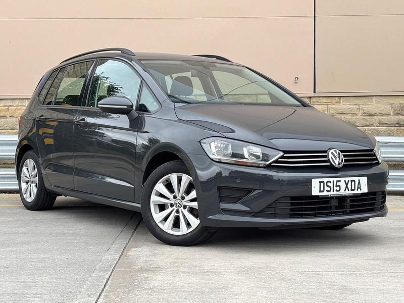 Grey Used 2015 VW Golf Sportsvan SE MPV | £4,195 (Fair price) - Image 1/4