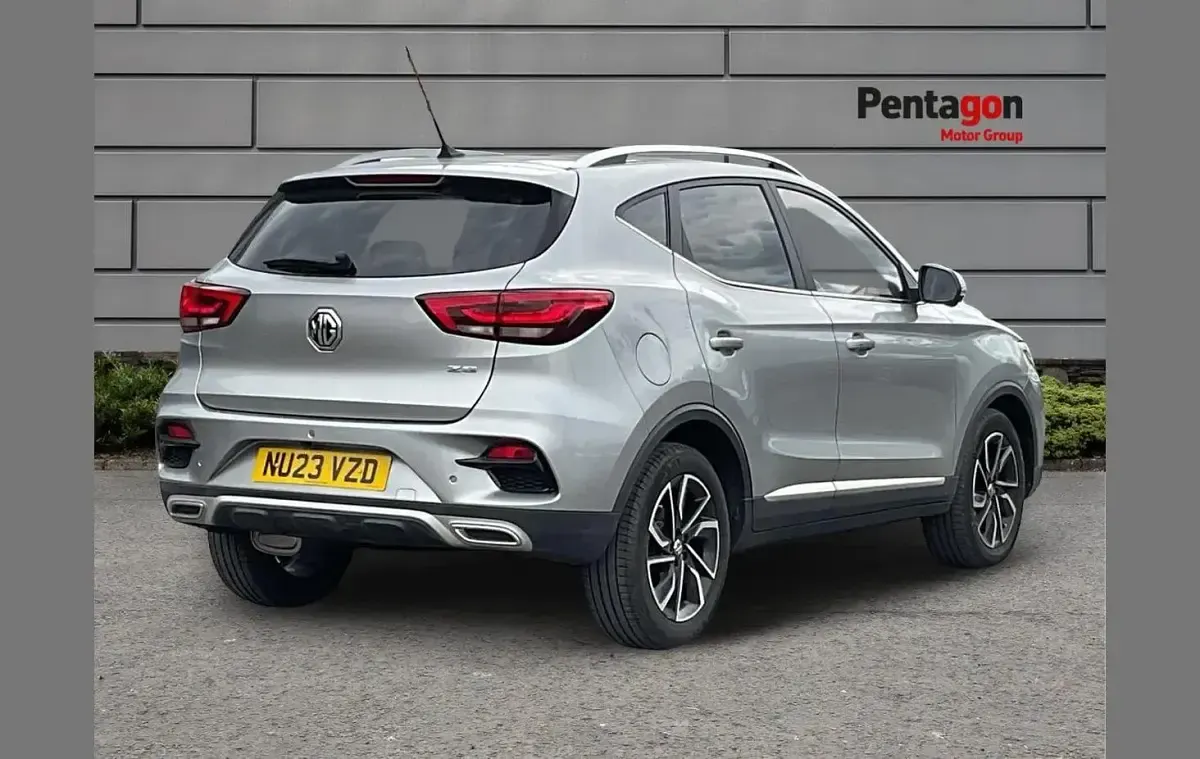 Used MG ZS Exclusive 109 HP (80 kW) 2023 Silver SUV