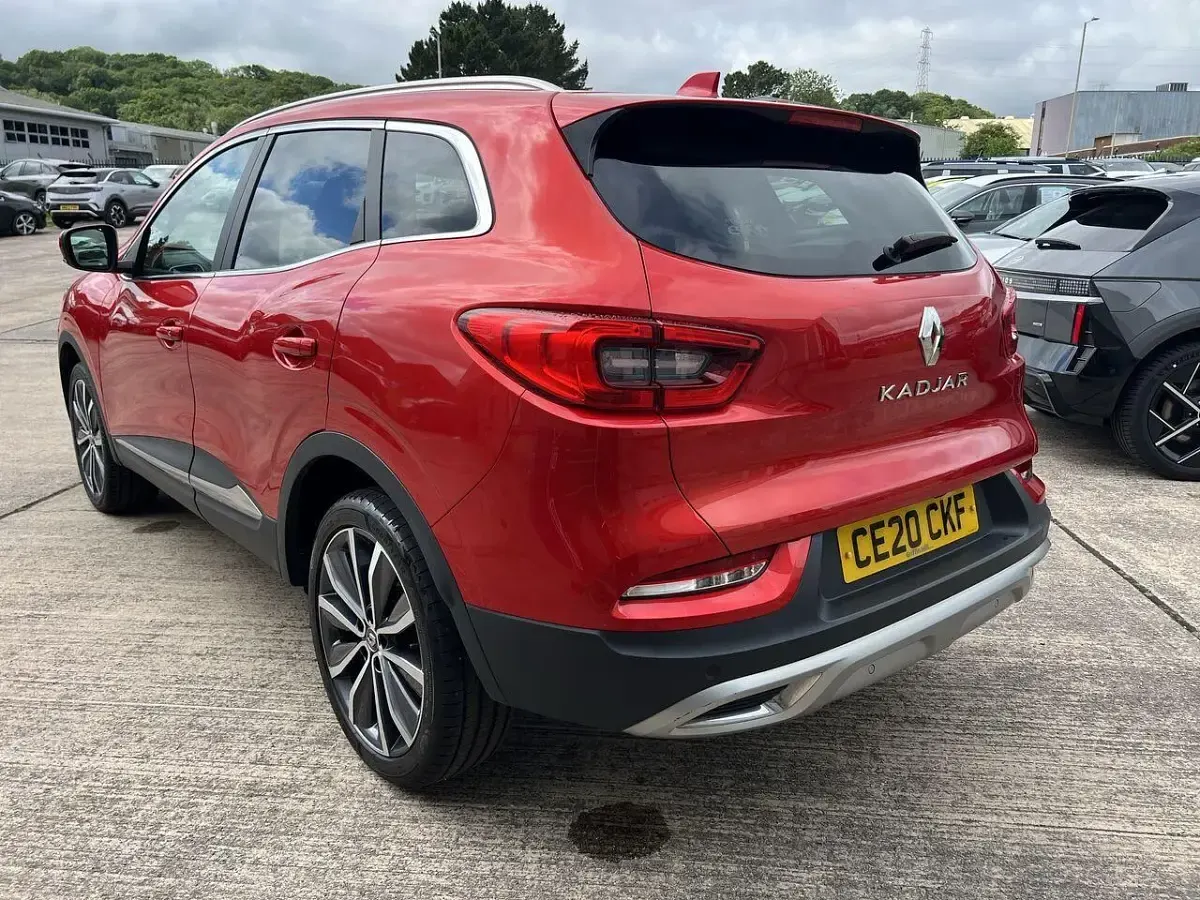 Used Renault Kadjar Version S 138 HP (101 kW) 2020 Red SUV