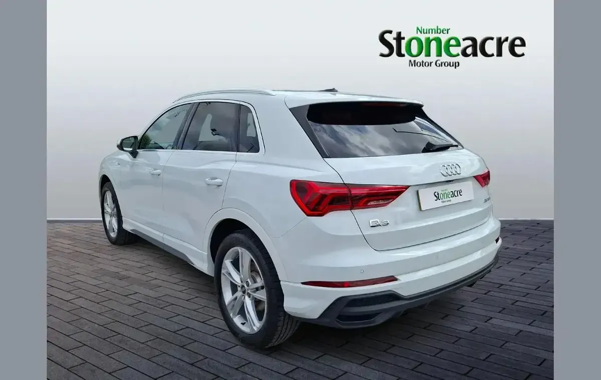 Used Audi Q3 S-Line 150 HP (110 kW) 2024 White SUV