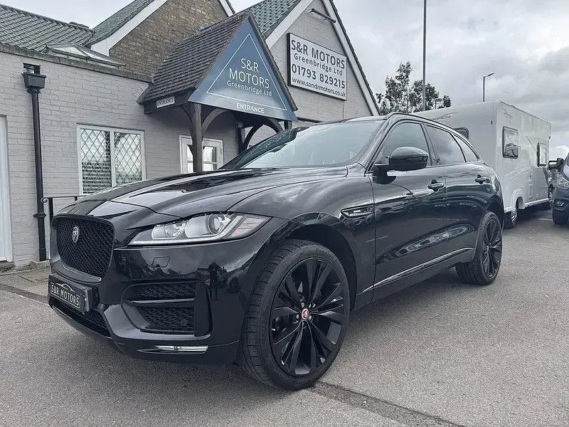 Used Jaguar F-Pace R-Sport 250 HP (183 kW) 2018 Black SUV