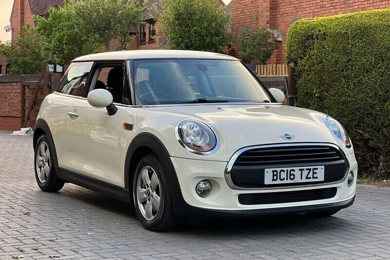 White Used 2016 Mini ONE Hatch Hatchback | £6,950 (Good price) - Image 1/1
