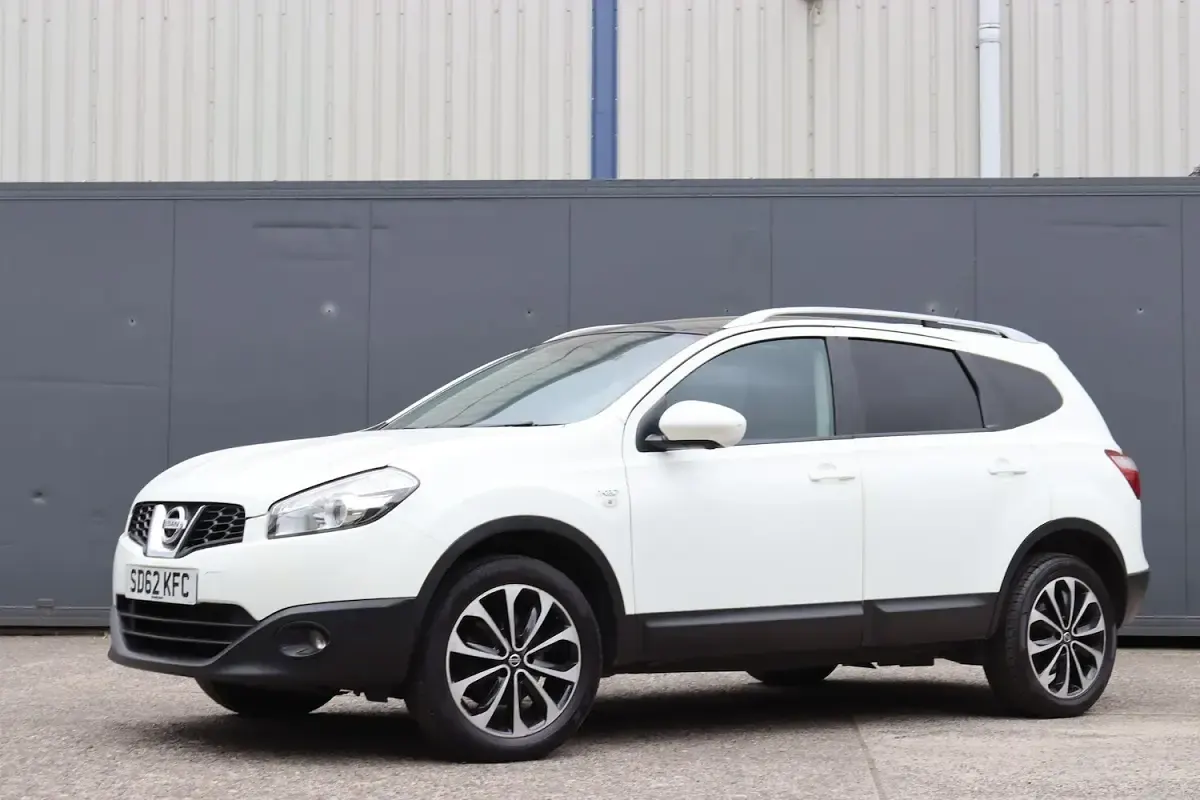 Used Nissan Qashqai +2 N-TEC 117 HP (86 kW) 2012 White SUV