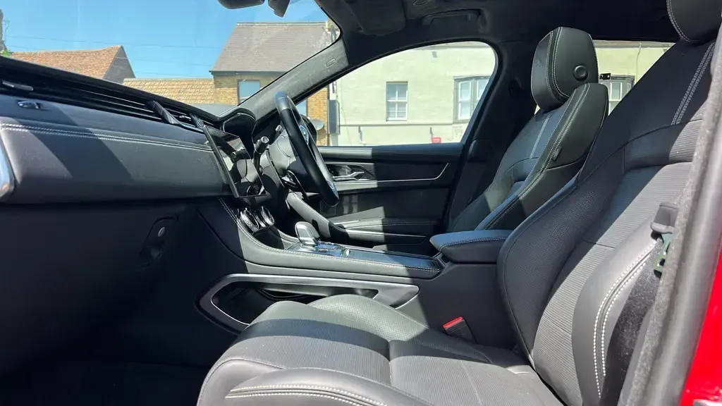 Used Jaguar F-Pace R-Dynamic 204 HP (150 kW) 2025 Red SUV