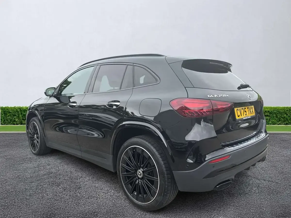 Used Mercedes GLA250 AMG Line Premium Plus 218 HP (160 kW) 2025 Black SUV