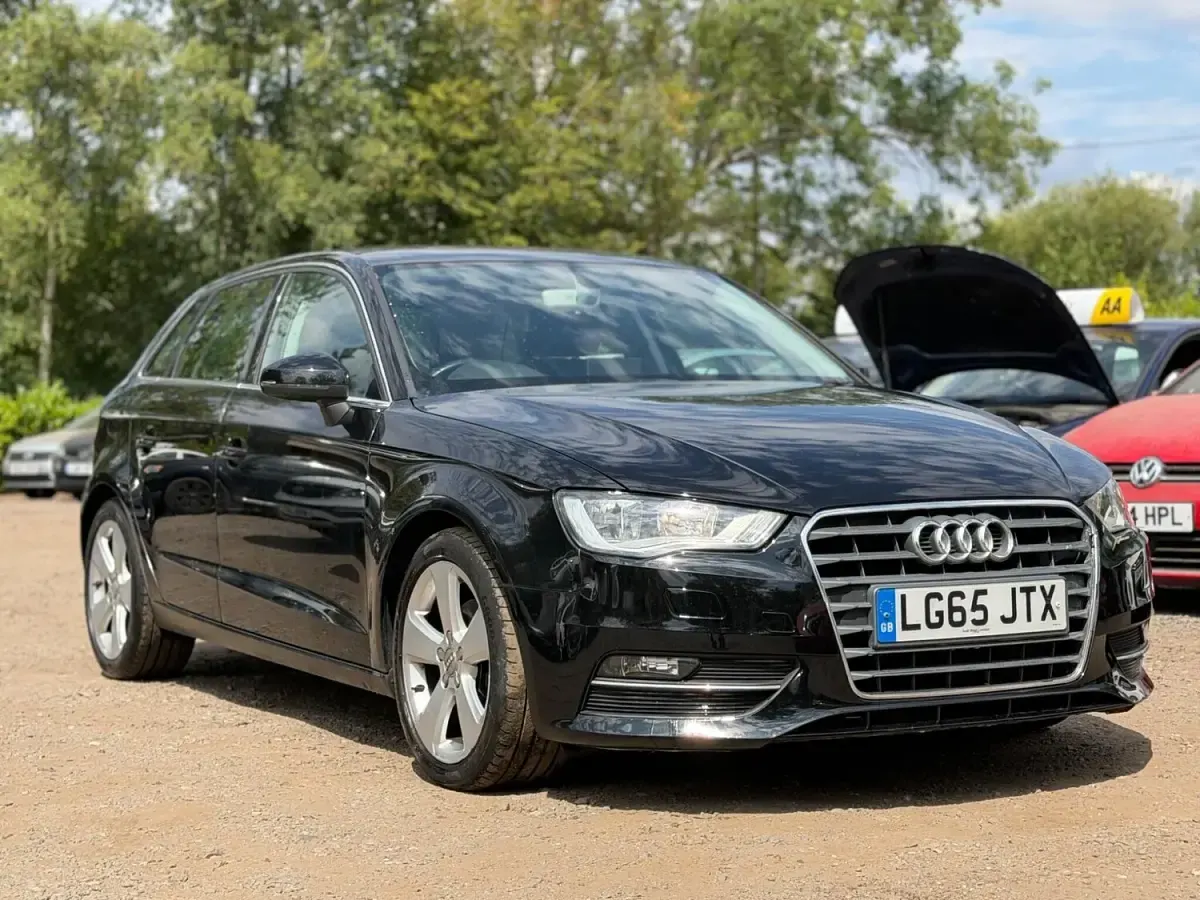 Used Audi A3 Sportback Sport 110 HP (80 kW) 2015 Black Hatchback