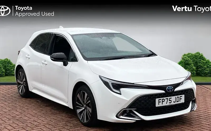 Used Toyota Corolla Design 140 HP (102 kW) 2025 Hatchback