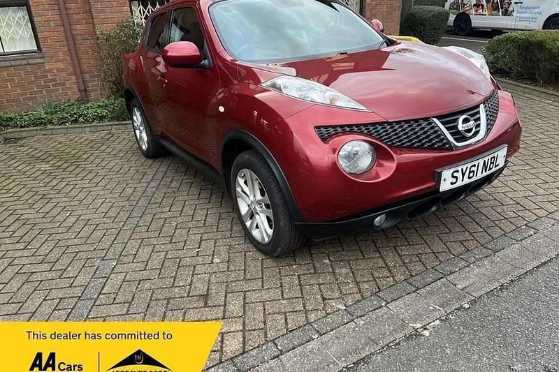 Red Used 2011 Nissan Juke Tekna SUV | £3,800 (Good price) - Image 1/1