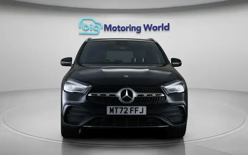 Usado Mercedes GLA180 Executive 136 HP (100 kW) 2022 Preto SUV
