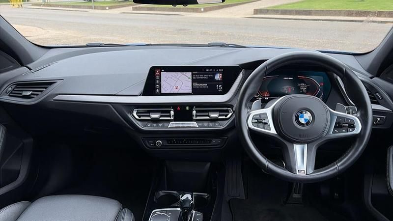 Usado BMW M135 Shadowline 306 CV (225 kW) 2019 Azul Utilitario