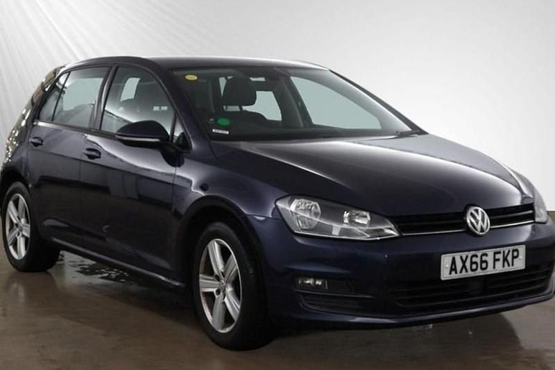 Used VW Golf VII Edition 110 HP (80 kW) 2017 Blue Hatchback
