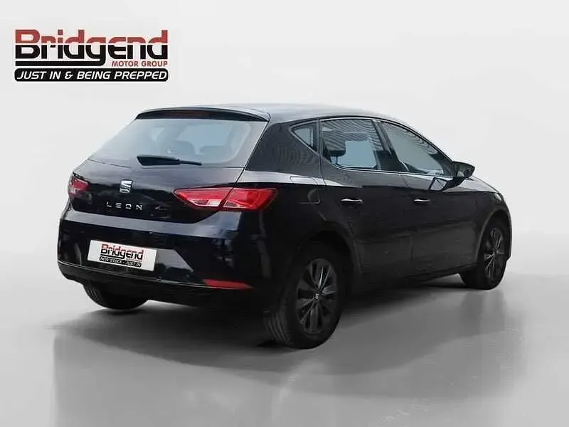 Used Seat Leon SE 130 HP (95 kW) 2020 Black Hatchback