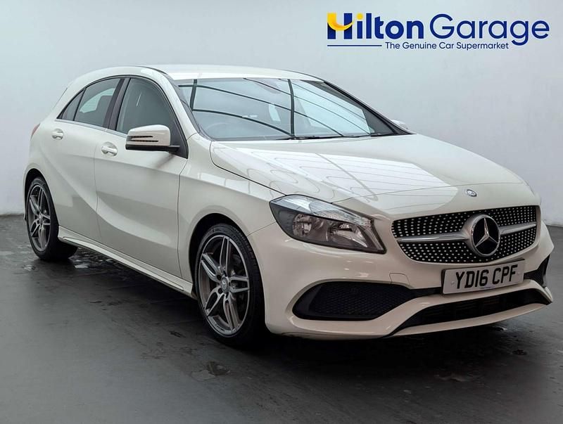 Used Mercedes A180 AMG line 2016 White Hatchback