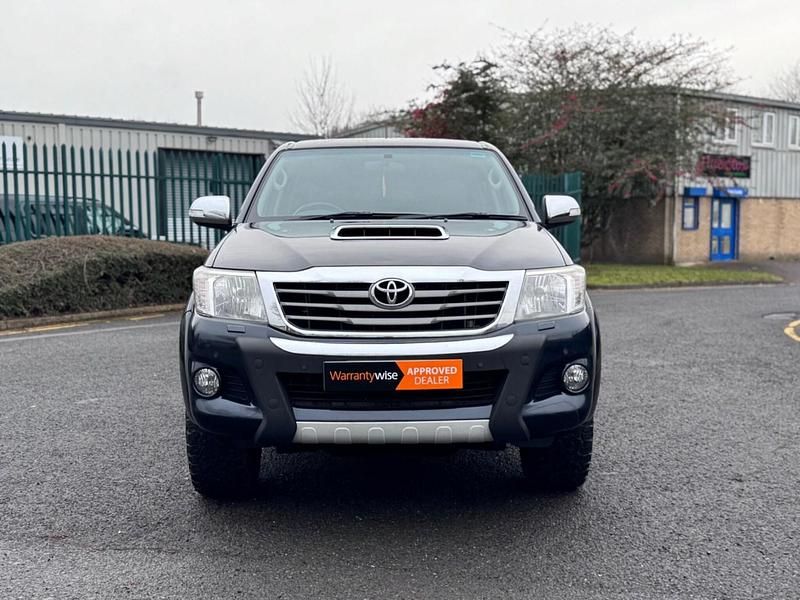 Used Toyota HiLux 171 HP (125 kW) 2012 Grey Pickup