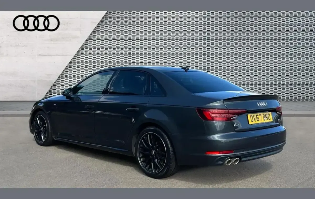 Used Audi A4 Black Edition 190 HP (139 kW) 2018 Grey Sedan
