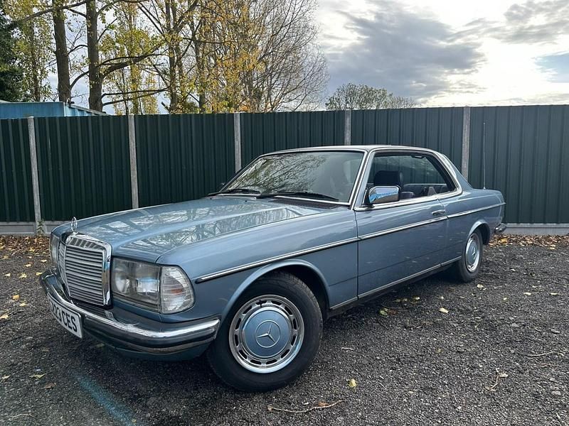 Blue Used 1986 Mercedes C230 Coupe | £11,995 - Image 1/4