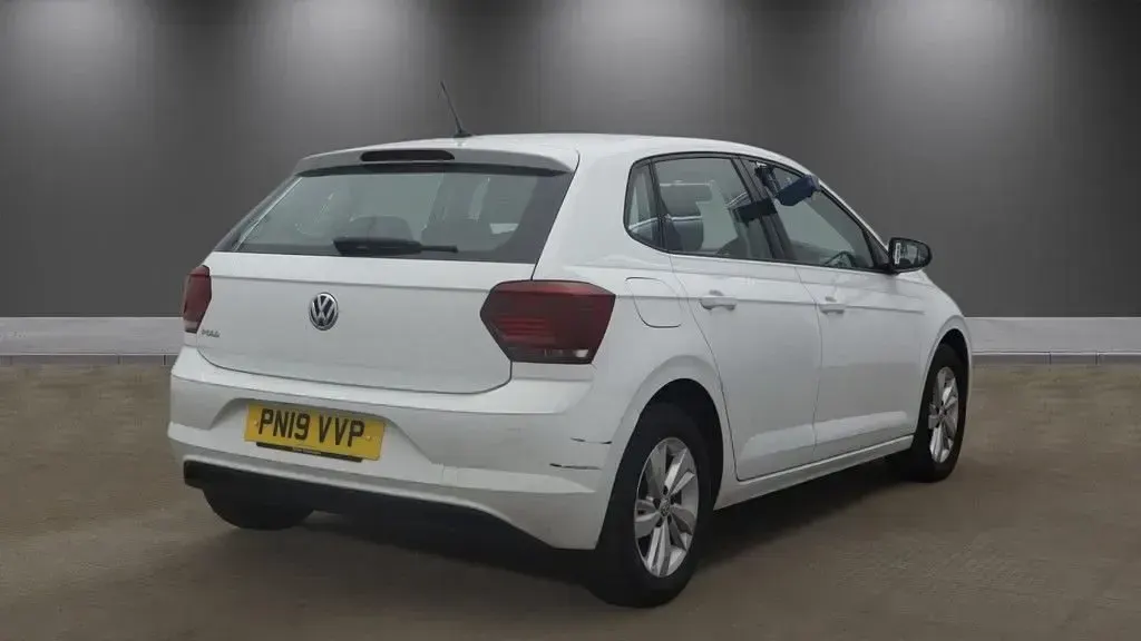 Used VW Polo SE 65 HP (47 kW) 2019 White Hatchback