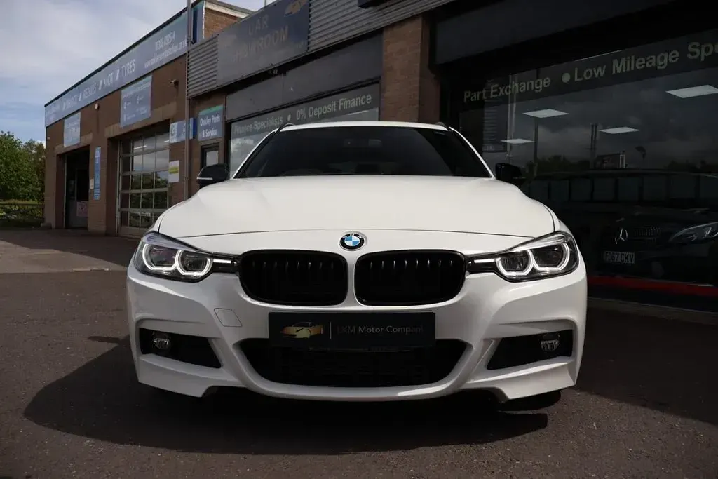 Used BMW 320 M Sport 190 HP (139 kW) 2018 White Estate