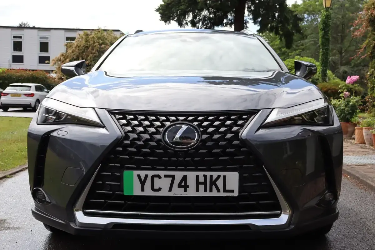 Used Lexus UX 300e 150 kW (204 HP) 2024 Grey SUV