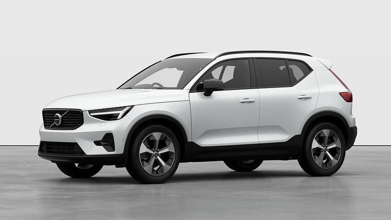 Crystal white New 2025 Volvo XC40 Plus SUV | £42,240 (Fair price) - Image 1/3
