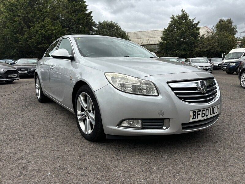Silver Used 2010 Vauxhall Insignia SRi Hatchback | £1,695 - Image 1/4
