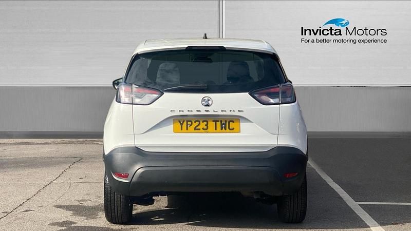 Used Vauxhall Crossland Design Edition 110 HP (80 kW) 2023 White SUV