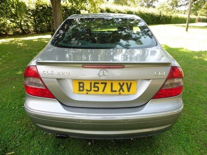 Used Mercedes CLK220 150 HP (110 kW) 2007 Silver Coupe