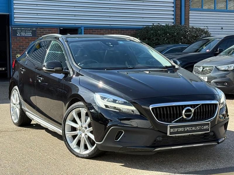 Used Volvo V40 Pro 2017 Black Hatchback