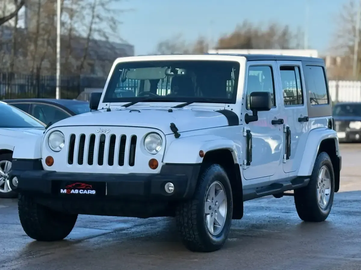 Begagnad Jeep Wrangler Sahara 197 HK (144 kW) 2014 Vit SUV