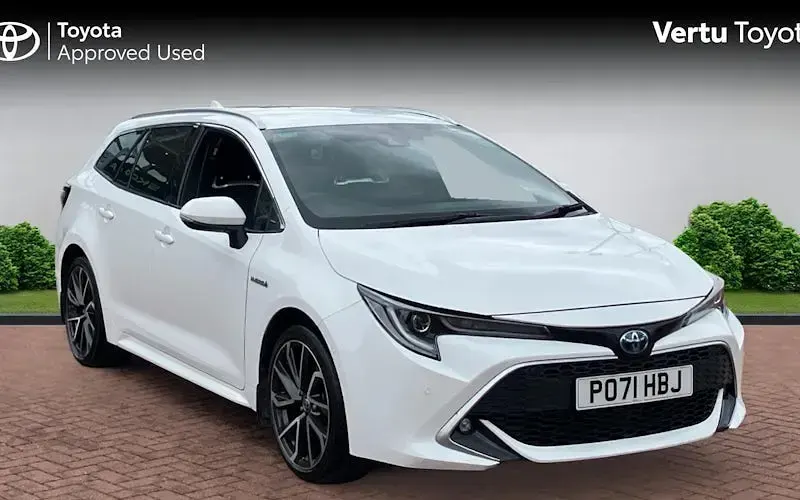 Usado Toyota Corolla 184 HP (135 kW) 2022 Carrinha