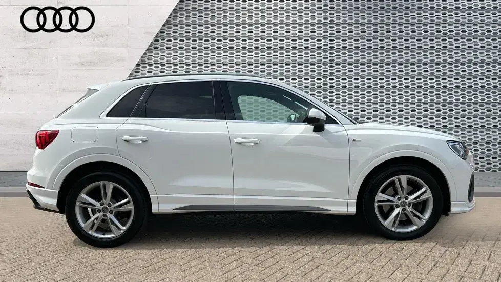 Used Audi Q3 S-Line 190 HP (139 kW) 2020 White SUV