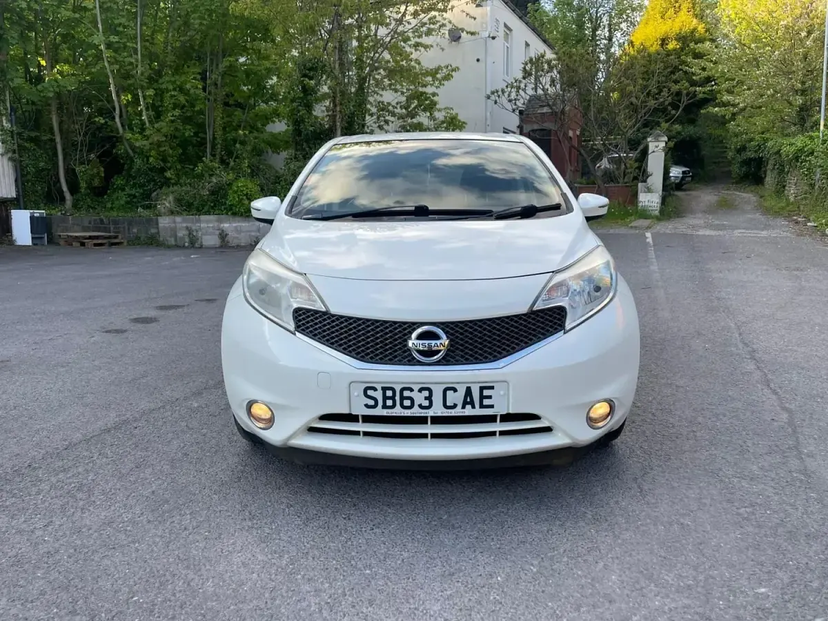 Begagnad Nissan Note Acenta 2013 Vit Halvkombi