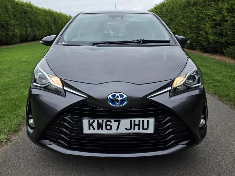 Used Toyota Yaris Hybrid 2018 Grey Hatchback