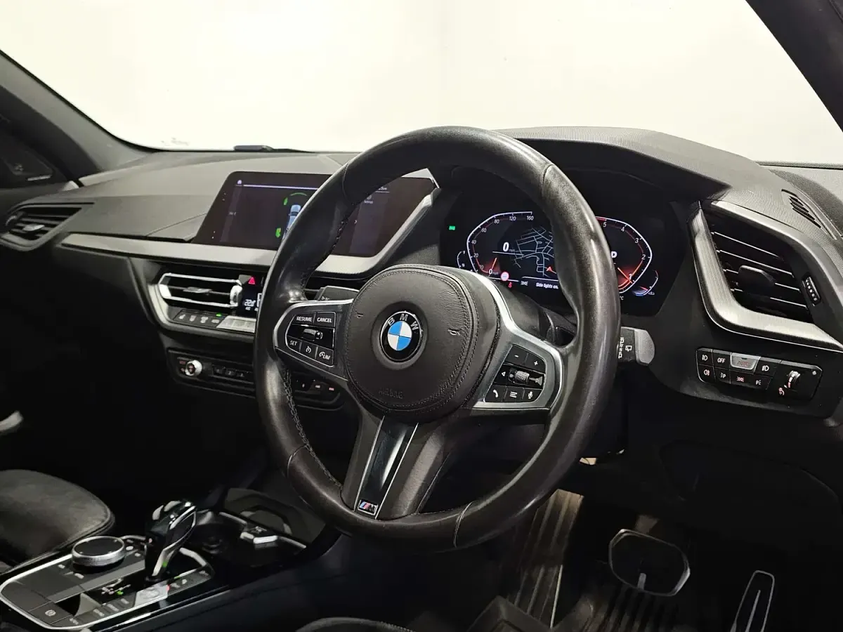 Używany BMW 116 M Sport 116 KM (85 kW) 2019 Szary Hatchback