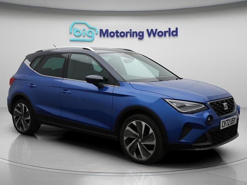 Blue Used 2022 Seat Arona FR SUV | £13,110 (Fair price) - Image 1/4