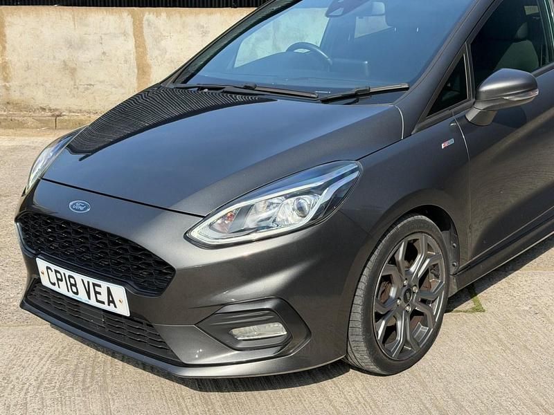 Used Ford Fiesta ST-Line 140 HP (102 kW) 2018 Grey Hatchback