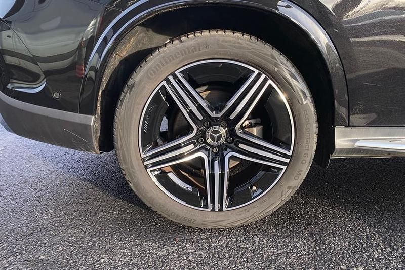 Used Mercedes GLC220 AMG Line Premium 197 HP (144 kW) 2024 Obsidian black Estate