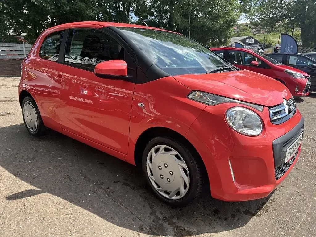 Used Citroën C1 Feel 68 HP (50 kW) 2015 Orange Hatchback