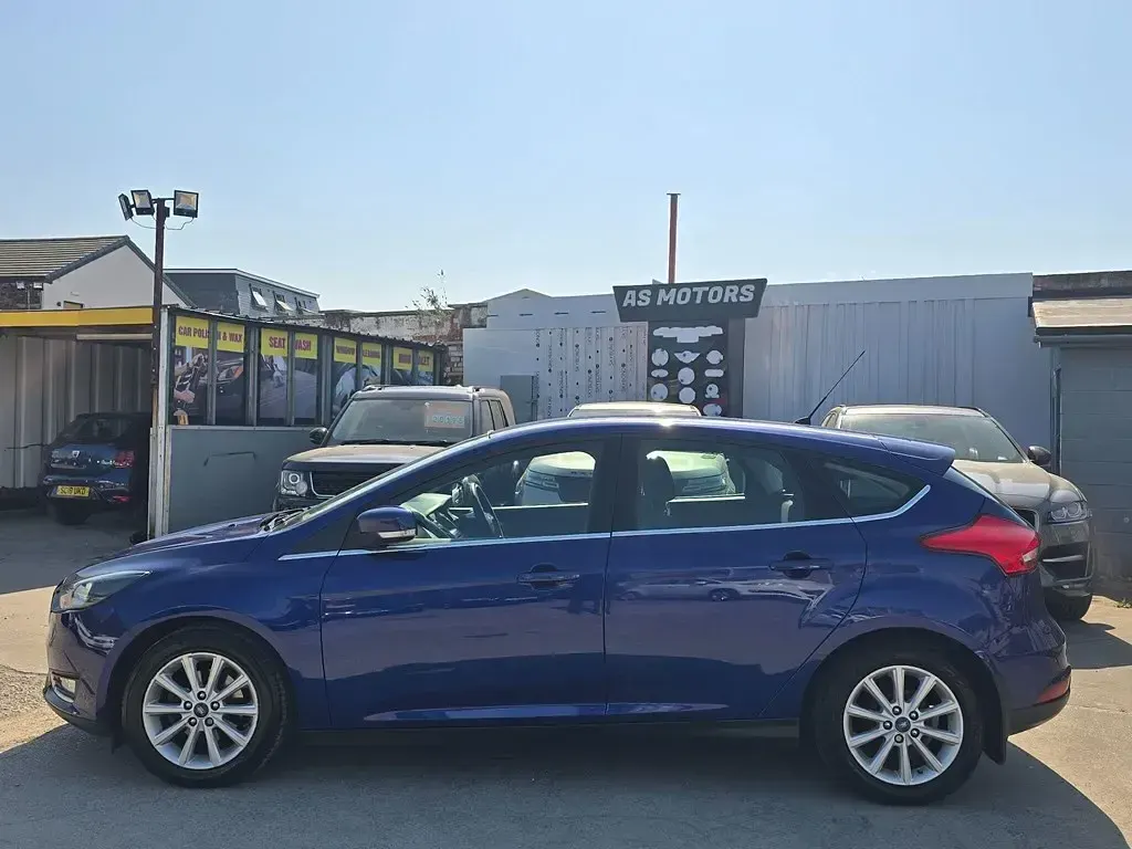 Usado Ford Focus Titanium 2016 Azul Citadino