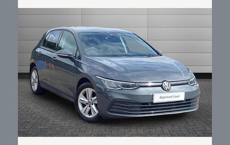 Used VW Golf VIII Life 150 HP (110 kW) 2024 Grey Hatchback