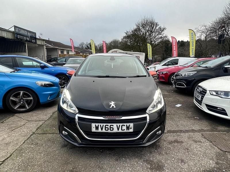 Used Peugeot 208 Roland Garros 2016 Black Hatchback