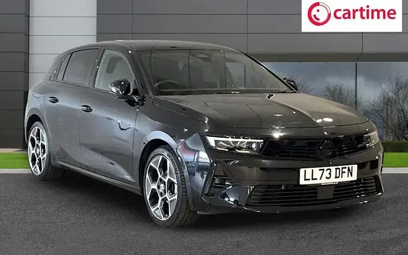 Used Vauxhall Astra Ultimate 131 HP (96 kW) 2023 Hatchback