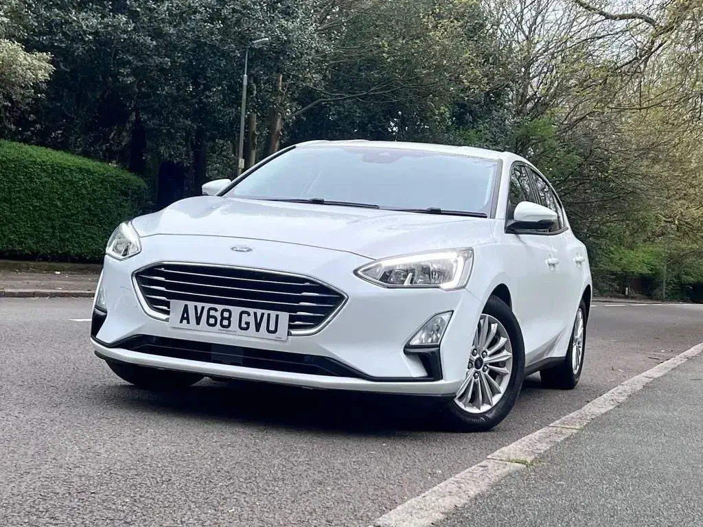 Usado Ford Focus Titanium 125 HP (91 kW) 2018 Branco Citadino