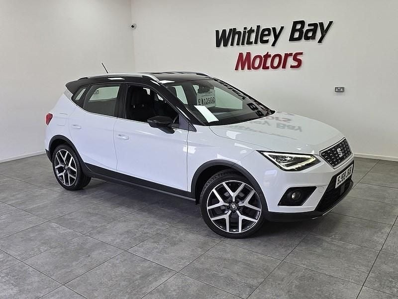 White Used 2019 Seat Arona XCELLENCE Lux SUV | £12,990 (Fair price) - Image 1/4