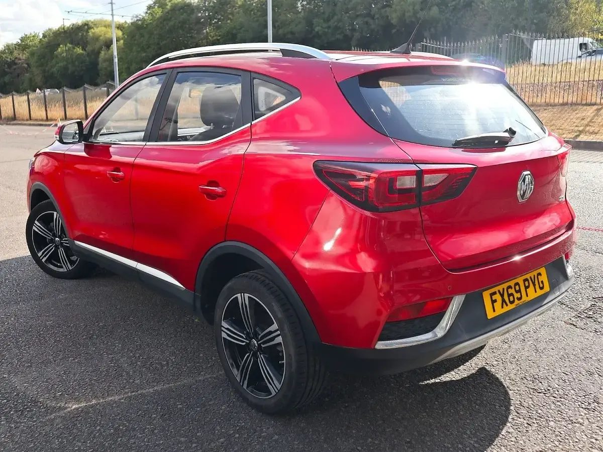 Used MG ZS Exclusive 106 HP (77 kW) 2019 Red SUV