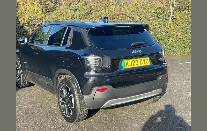 Used Jeep Avenger EV 114 kW (156 HP) 2023 Black SUV