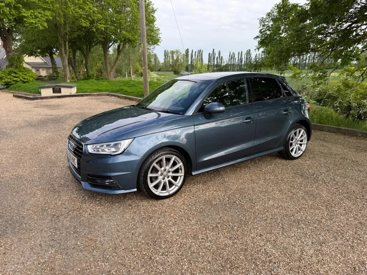 Usado Audi A1 S-Line 2016 Azul Citadino