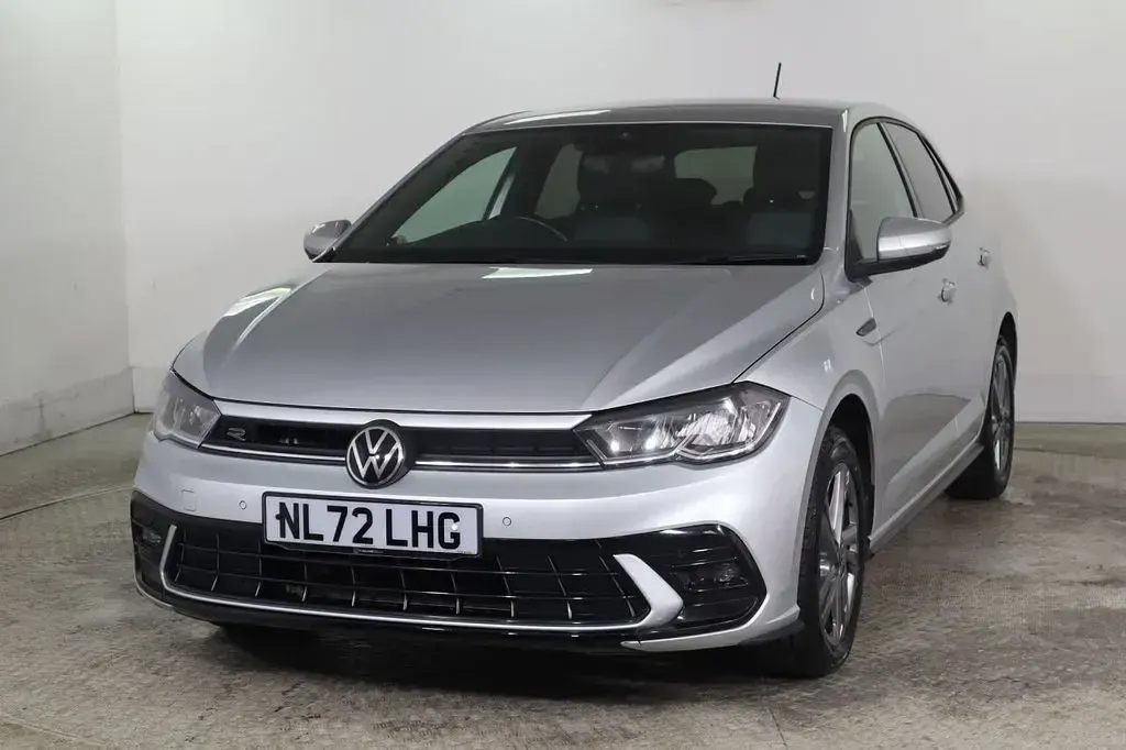 Used VW Polo R-line 95 HP (69 kW) 2022 Silver Hatchback