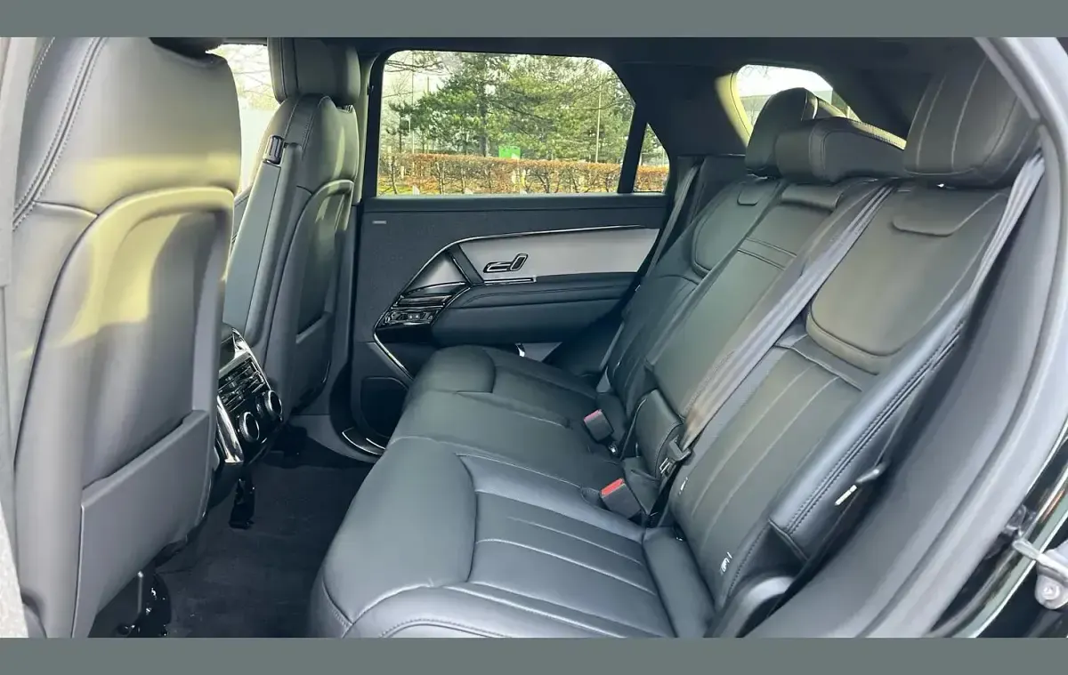 Used Land Rover Range Rover Sport SE Dynamic 460 HP (338 kW) 2025 Black SUV